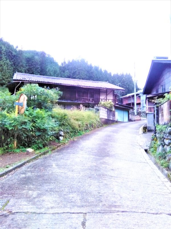 下仁田町【西野牧】の空き家がある集落