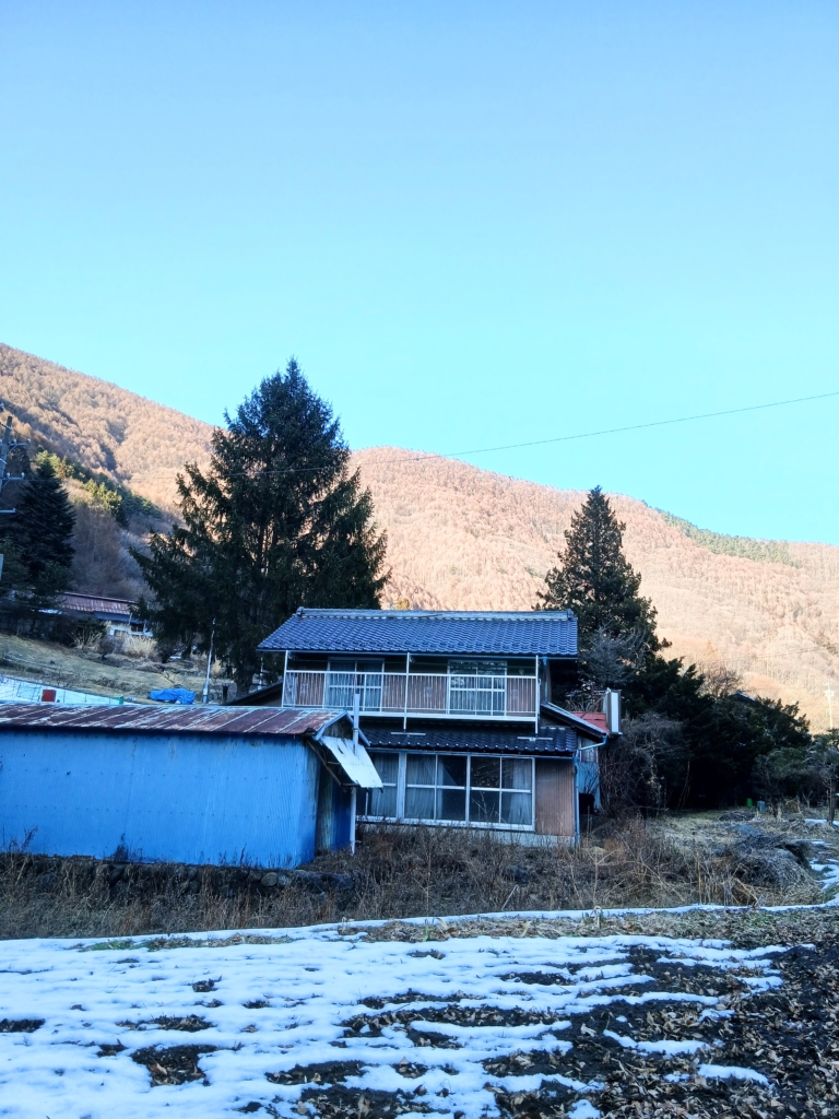 真田町・谷筋入口の古民家